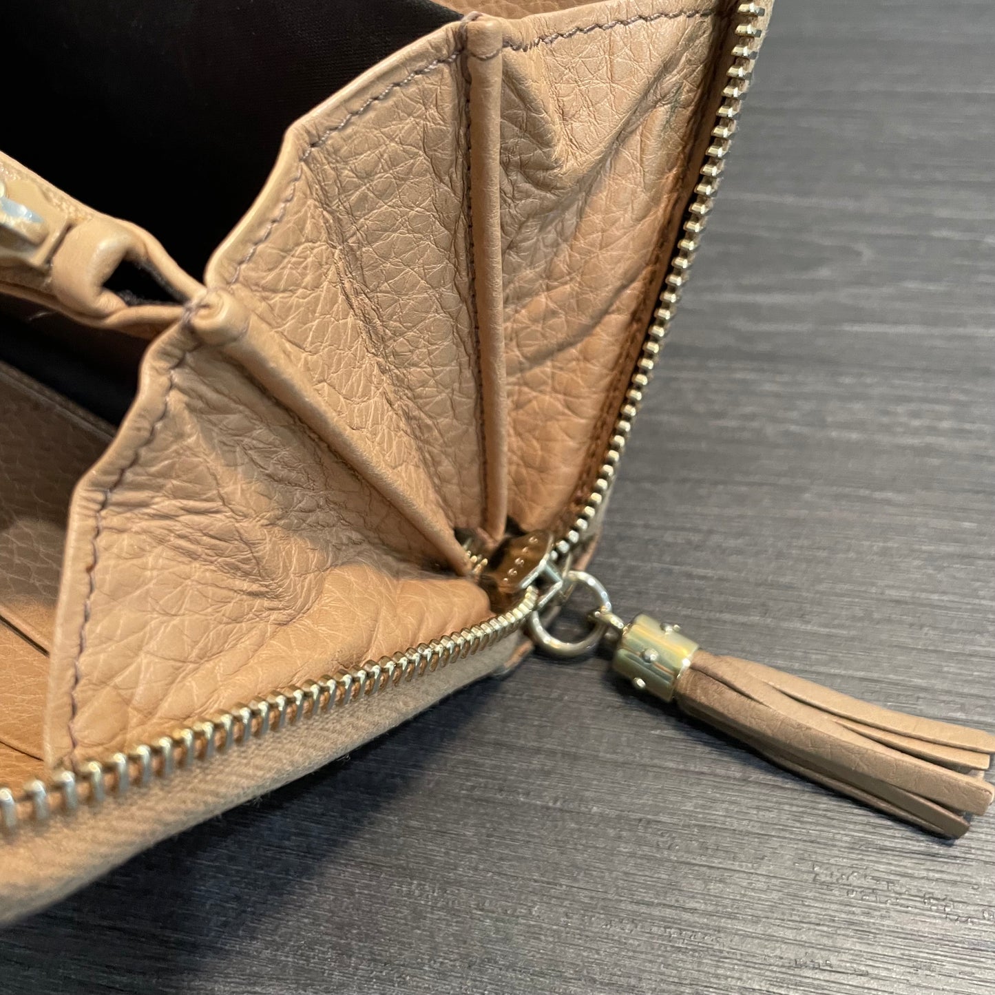 SOLD! Gucci Soho Zip Wallet