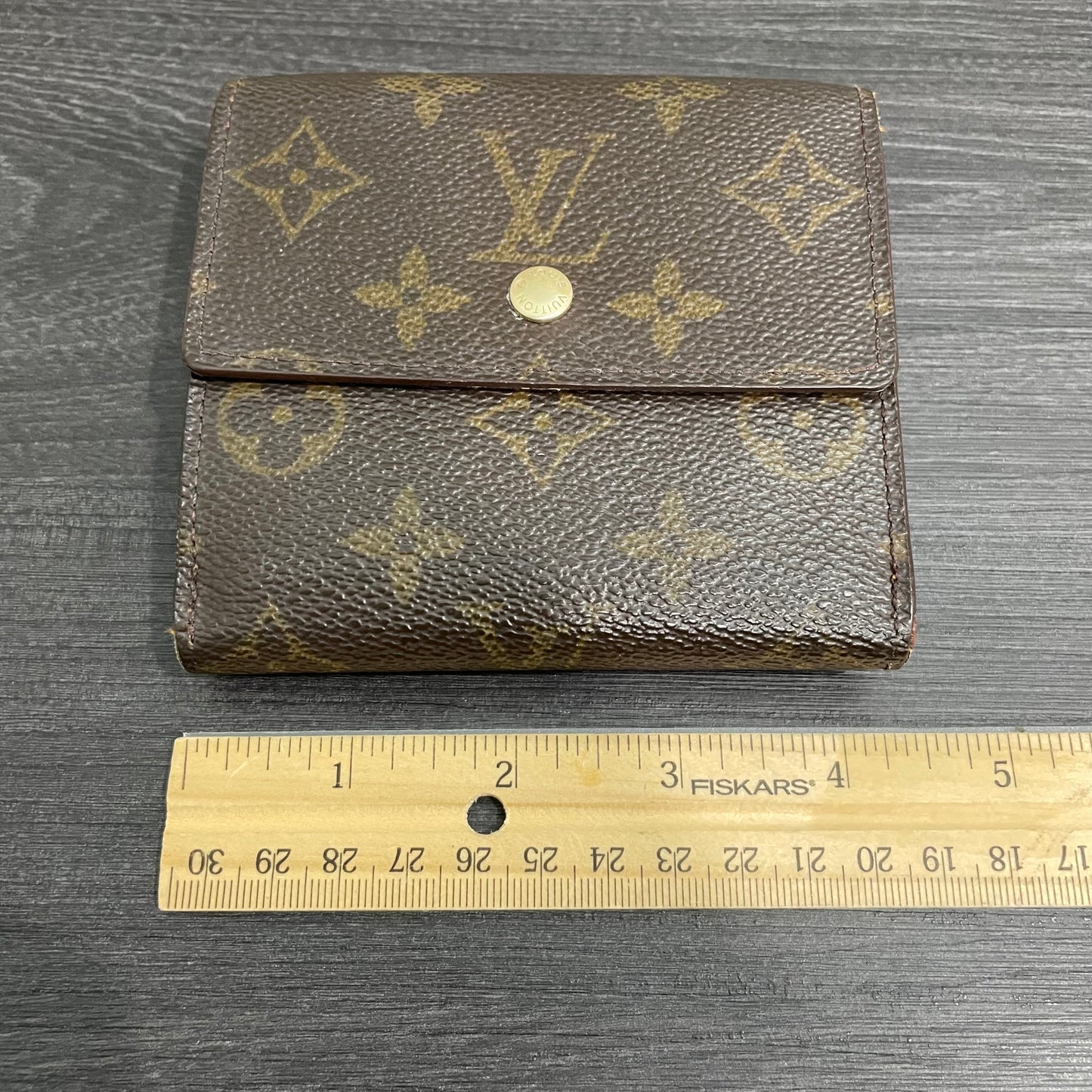 #147 LOUIS VUITTON Monogram Compact Wallet