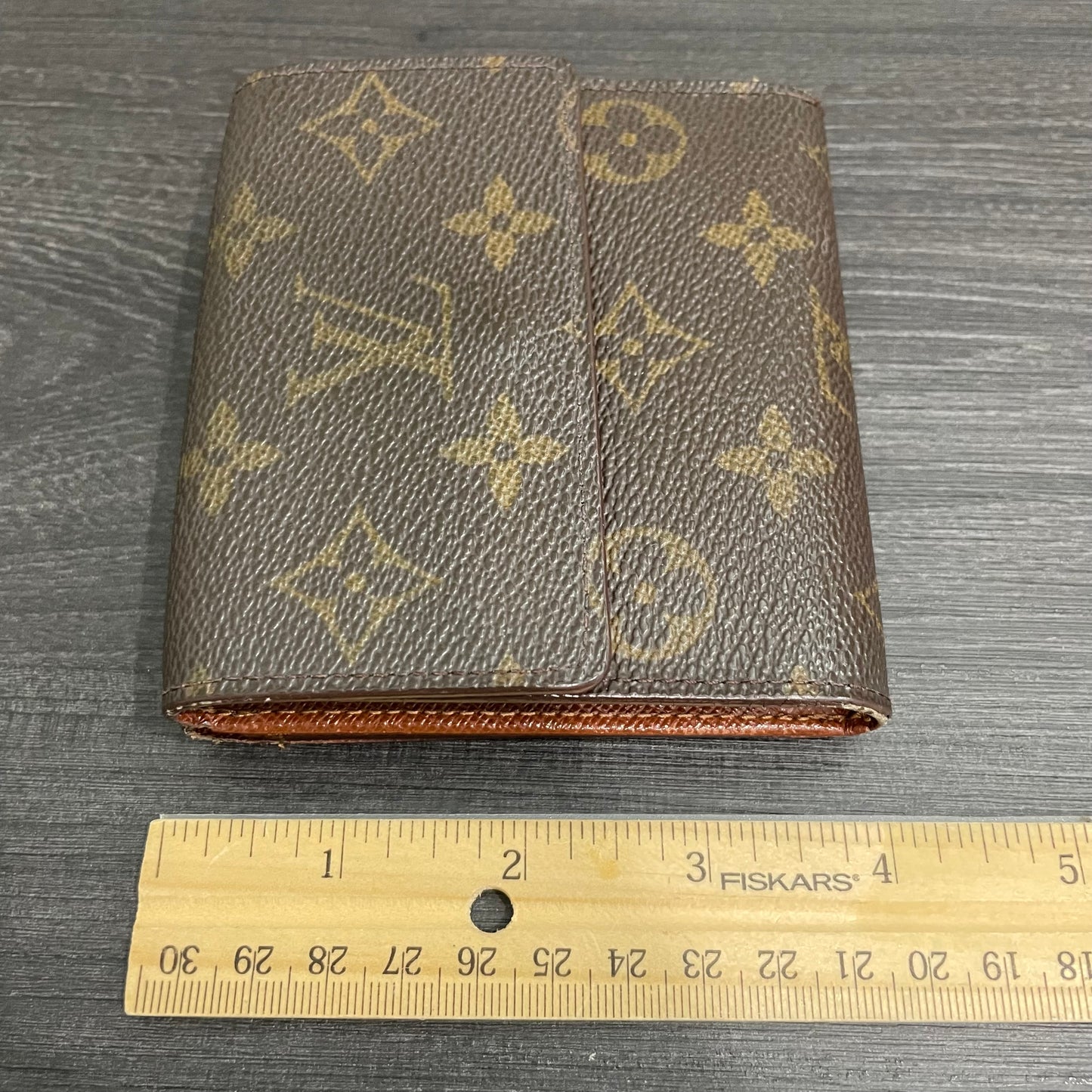 #147 LOUIS VUITTON Monogram Compact Wallet