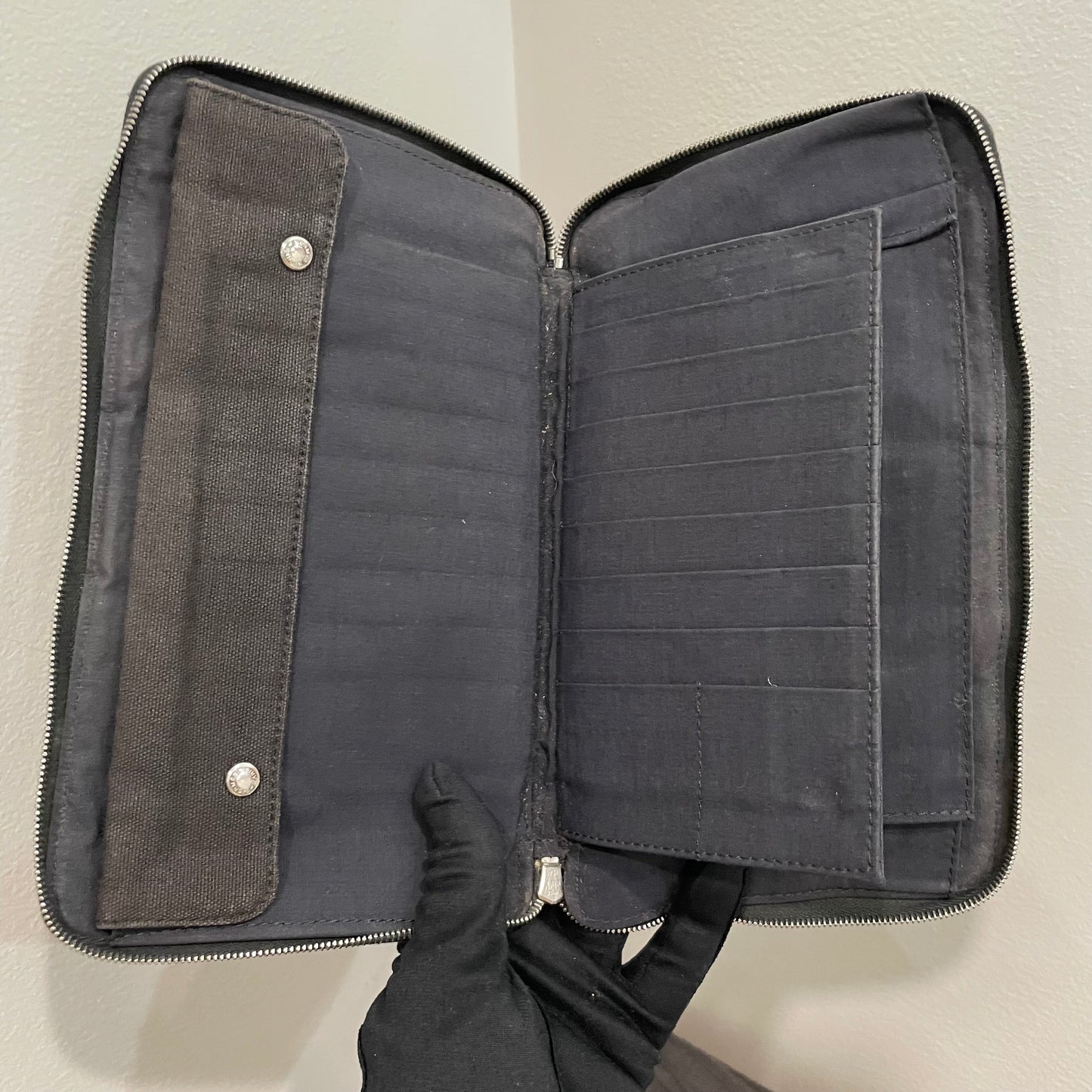 #150 HERMES Large Travel Wallet