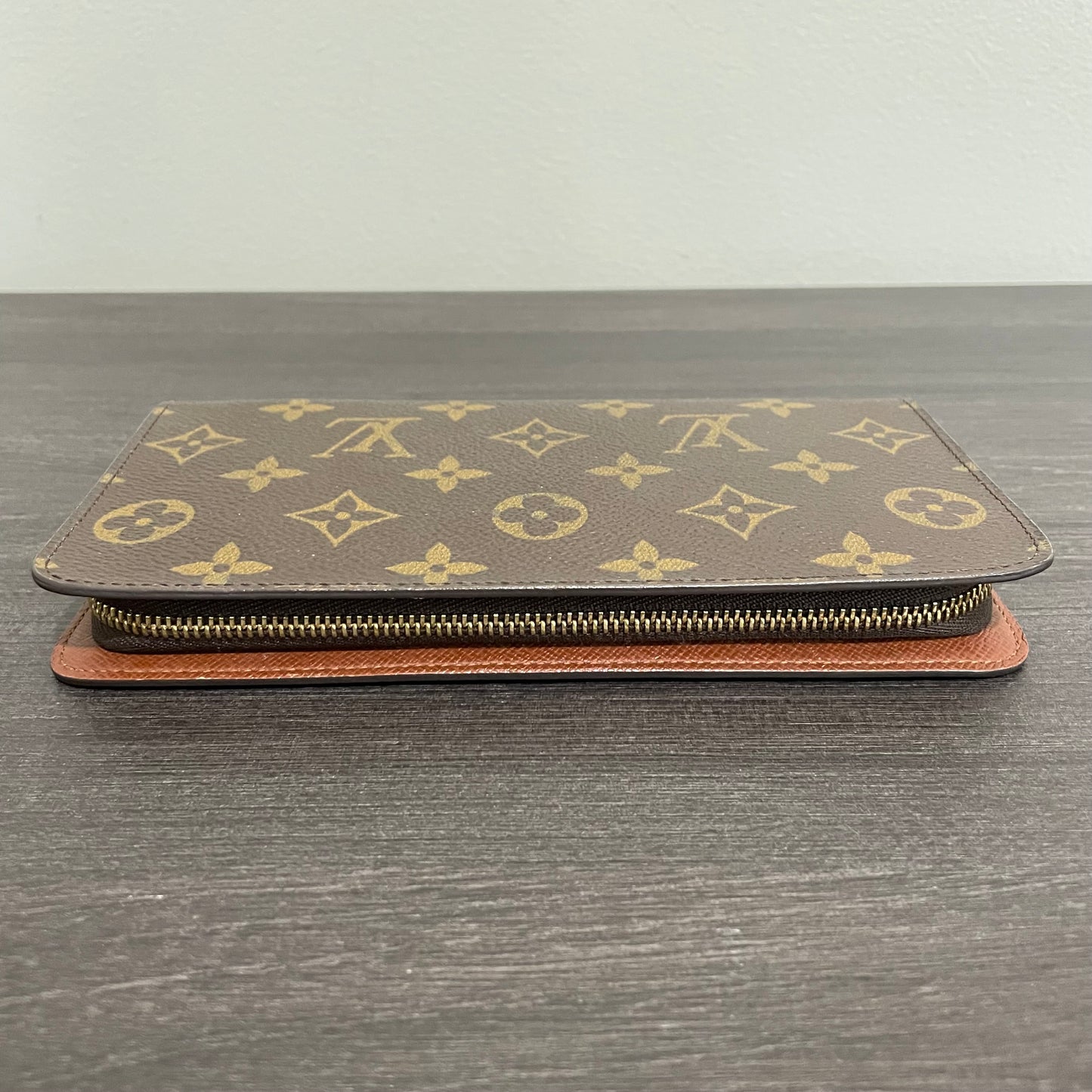 July-9 BAG DROP (Subscriber Price $90) Louis Vuitton Monogram Zippy Wallet