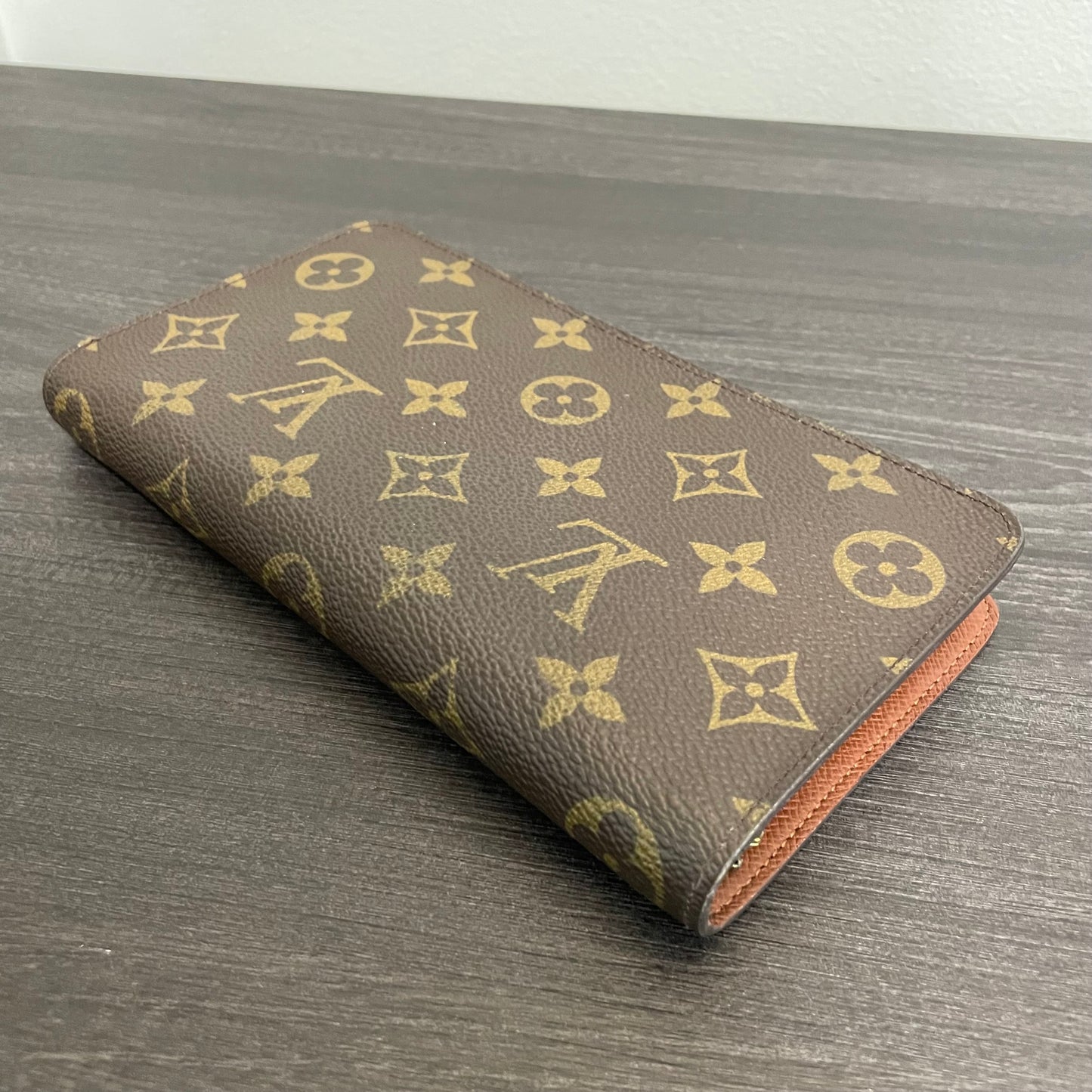 July-9 BAG DROP (Subscriber Price $90) Louis Vuitton Monogram Zippy Wallet