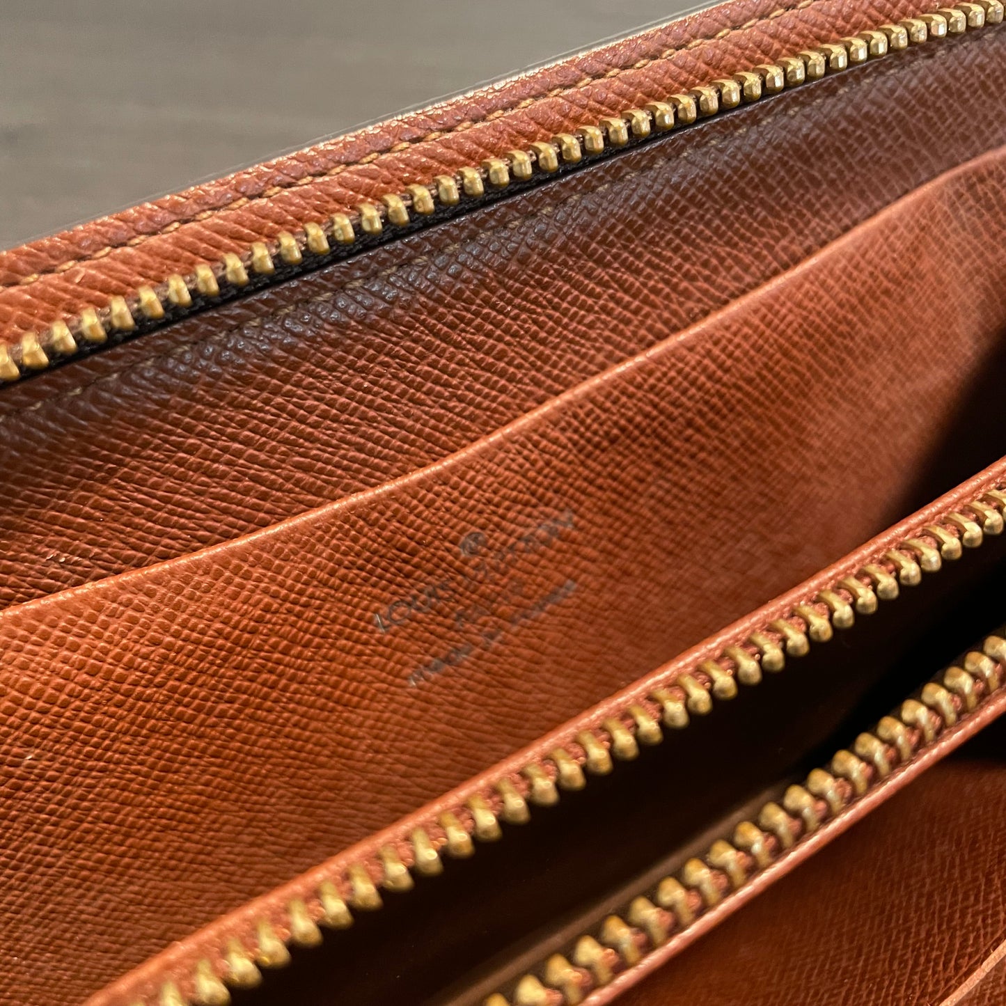 July-9 BAG DROP (Subscriber Price $90) Louis Vuitton Monogram Zippy Wallet