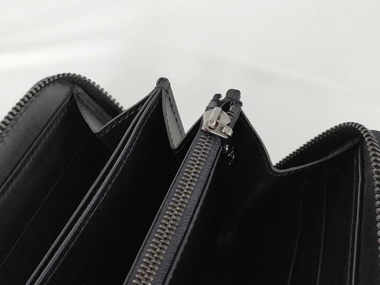 8816 LOUIS VUITTON Matte Black Zip Wallet