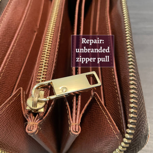 SOLD! Louis Vuitton Monogram Zippy Wallet
