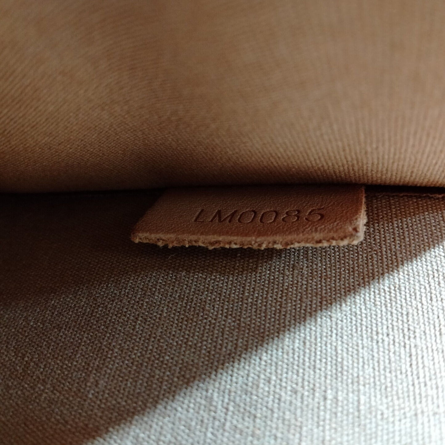 Louis Vuitton Roxbury
