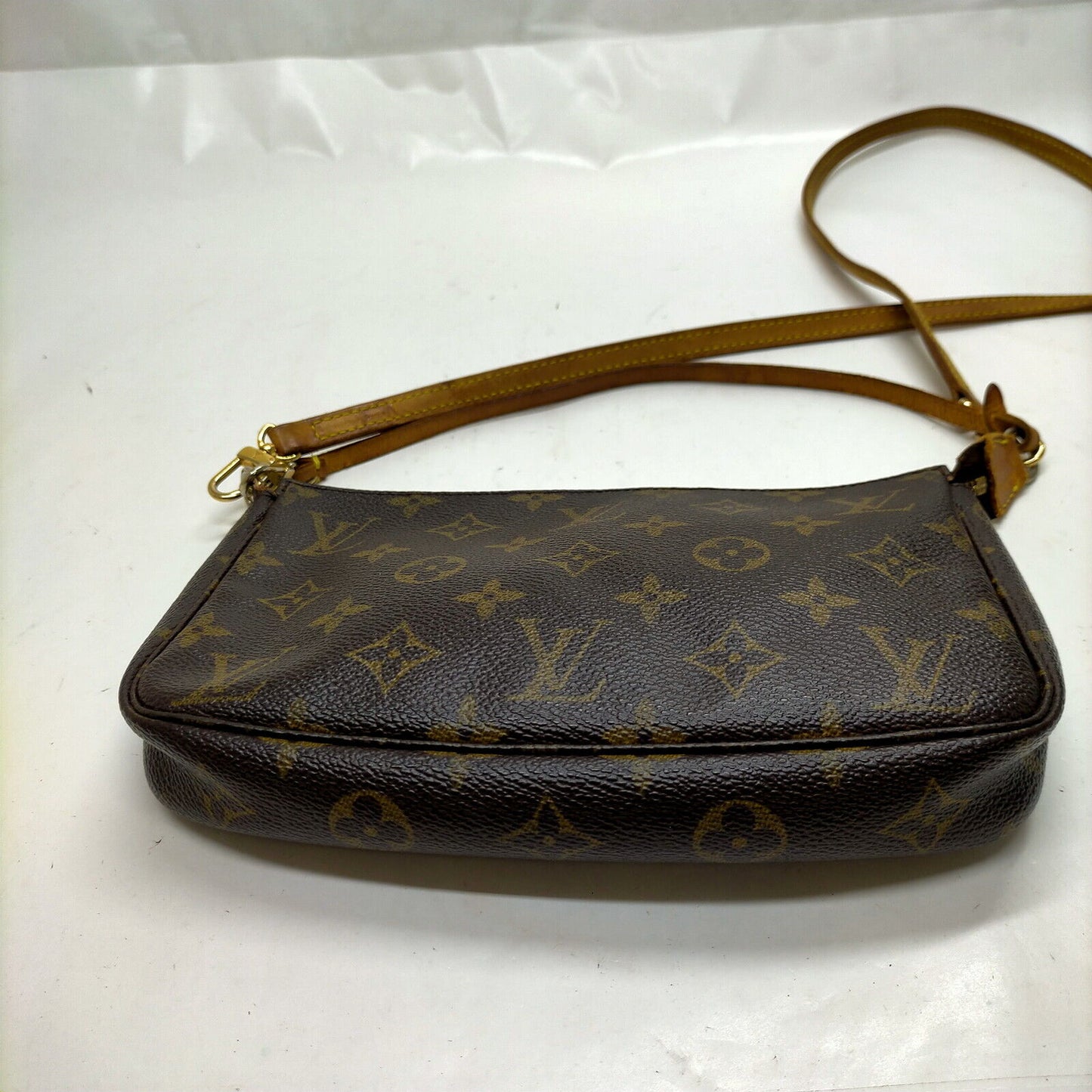 Louis Vuitton Pochette