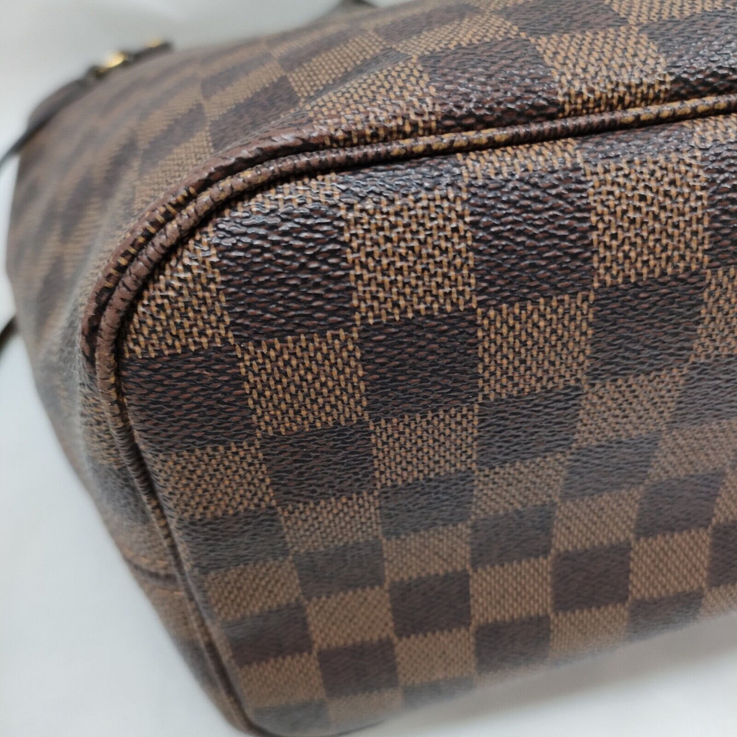 Louis Vuitton Damier Neverfull MM