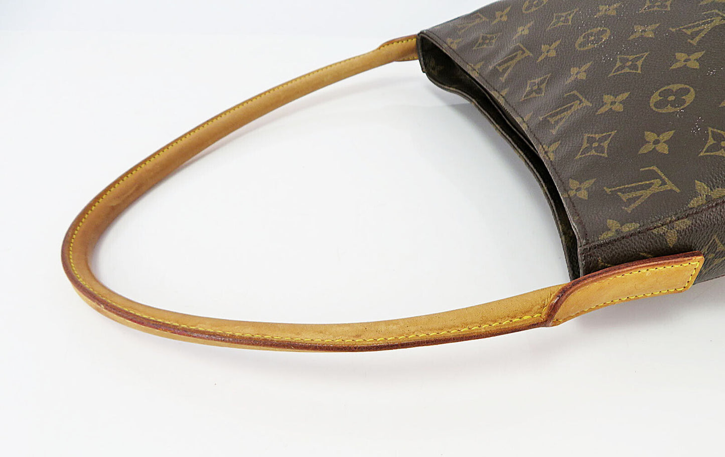 #844 LOUIS VUITTON Looping GM