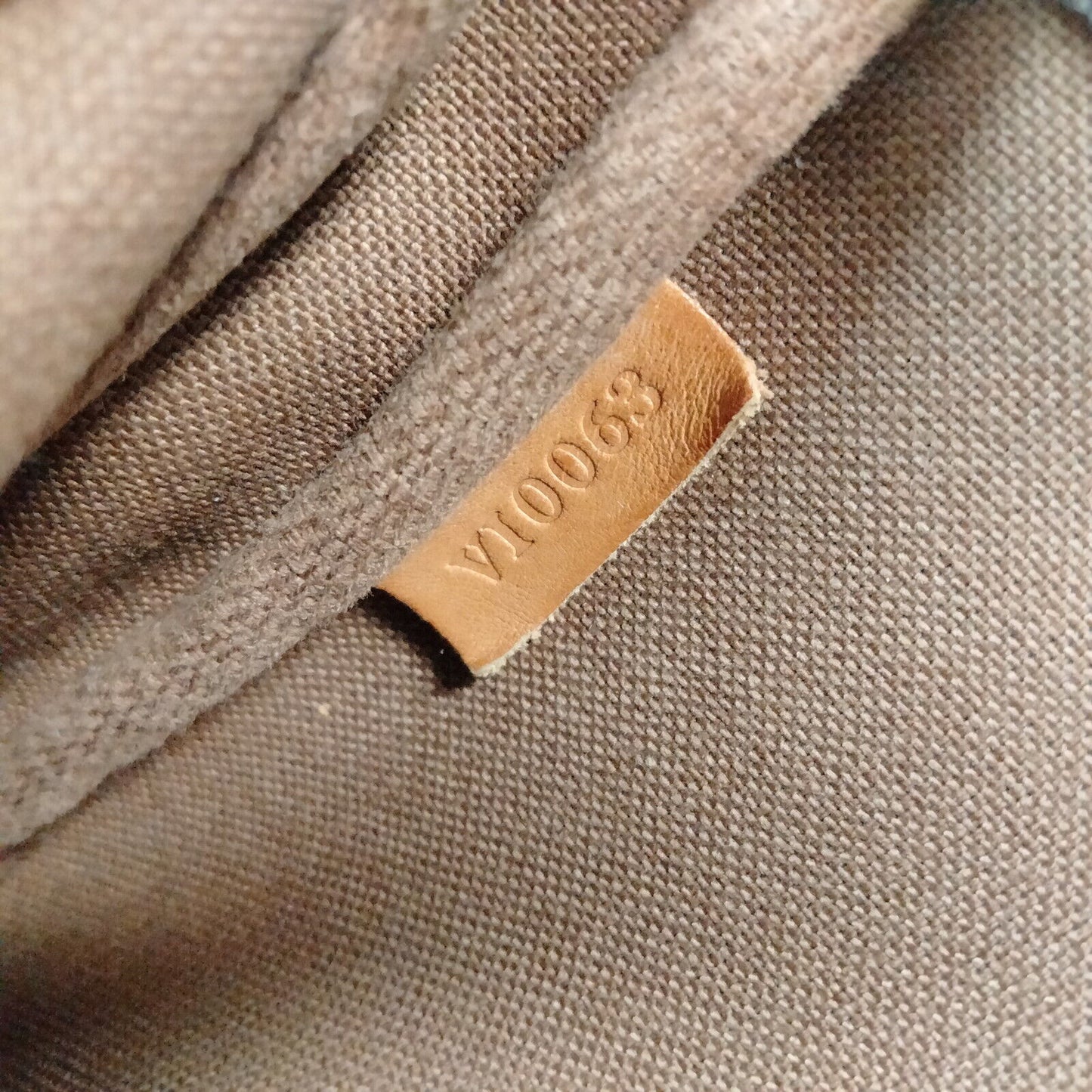 Louis Vuitton Pochette