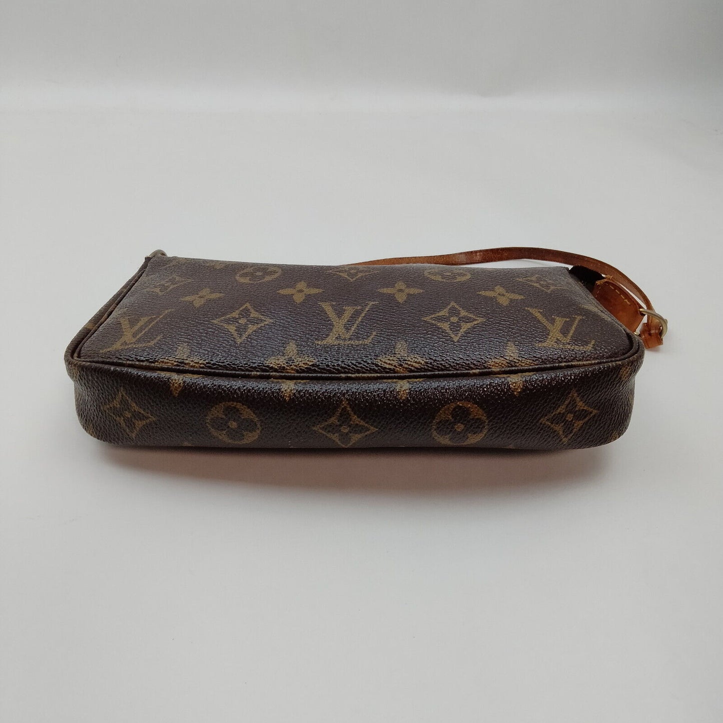 Louis Vuitton Pochette