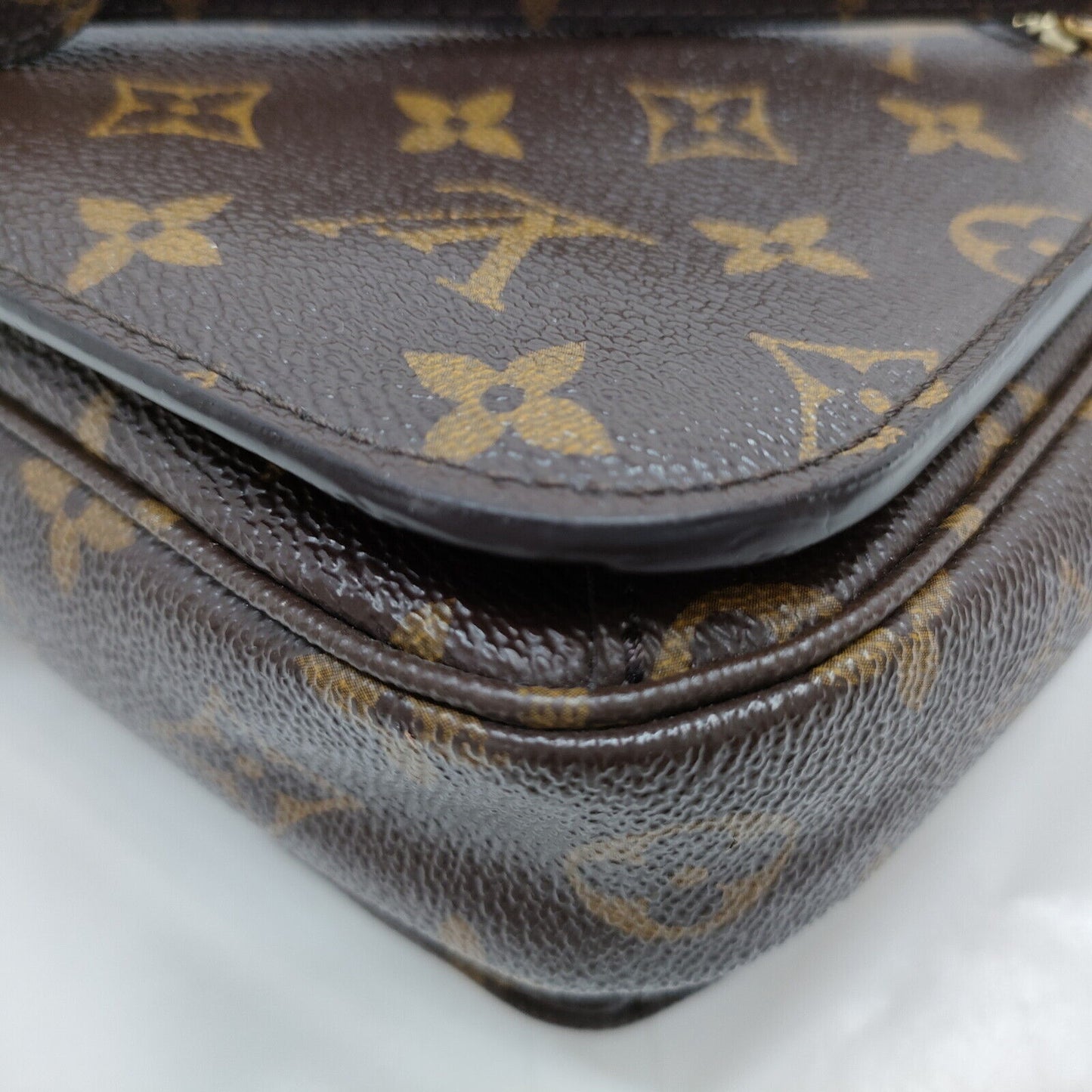 Louis Vuitton Metis Pochette