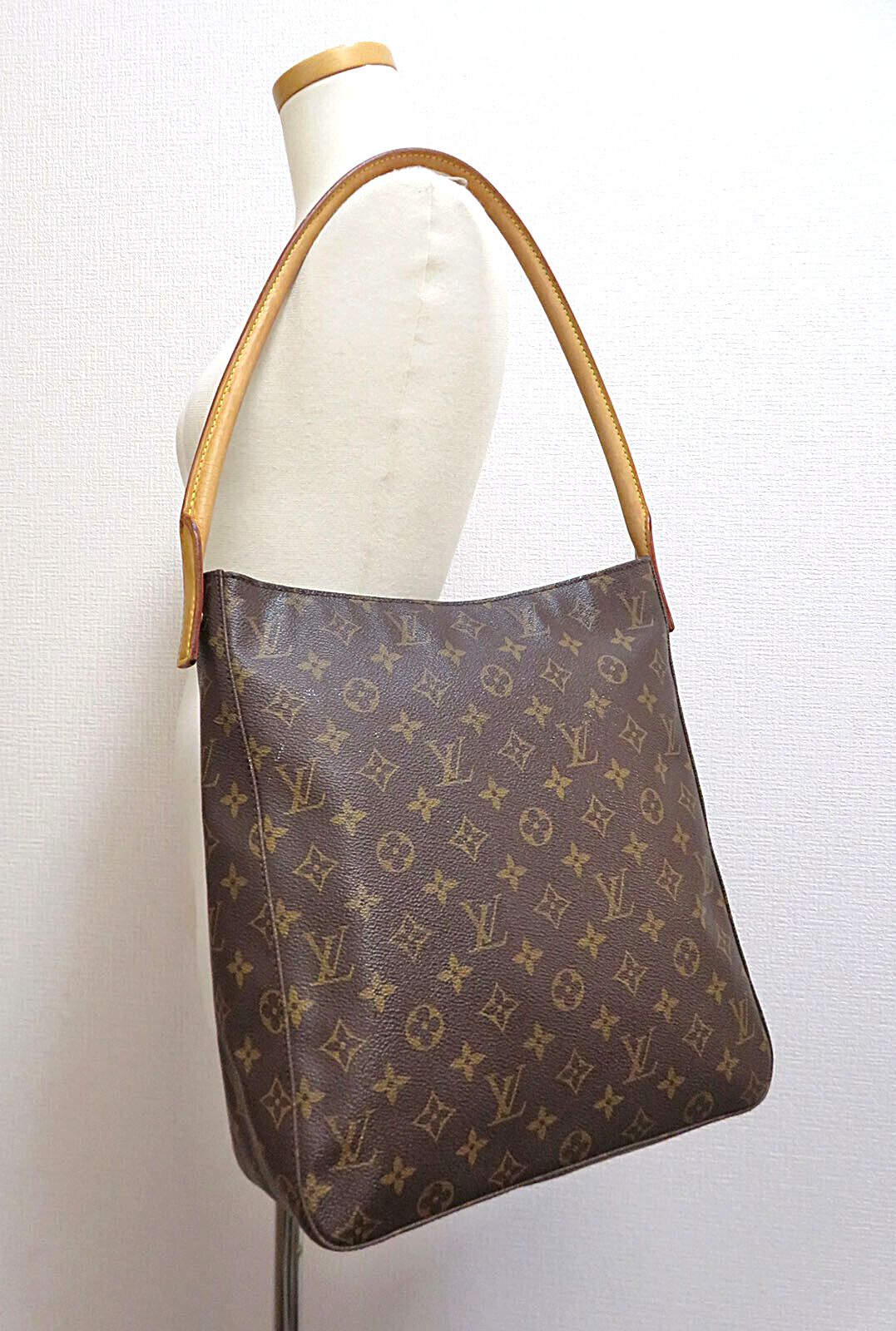 #844 LOUIS VUITTON Looping GM