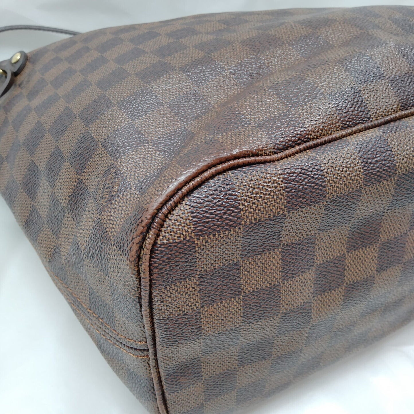 SOLD! Louis Vuitton Damier Ebene Neverfull MM