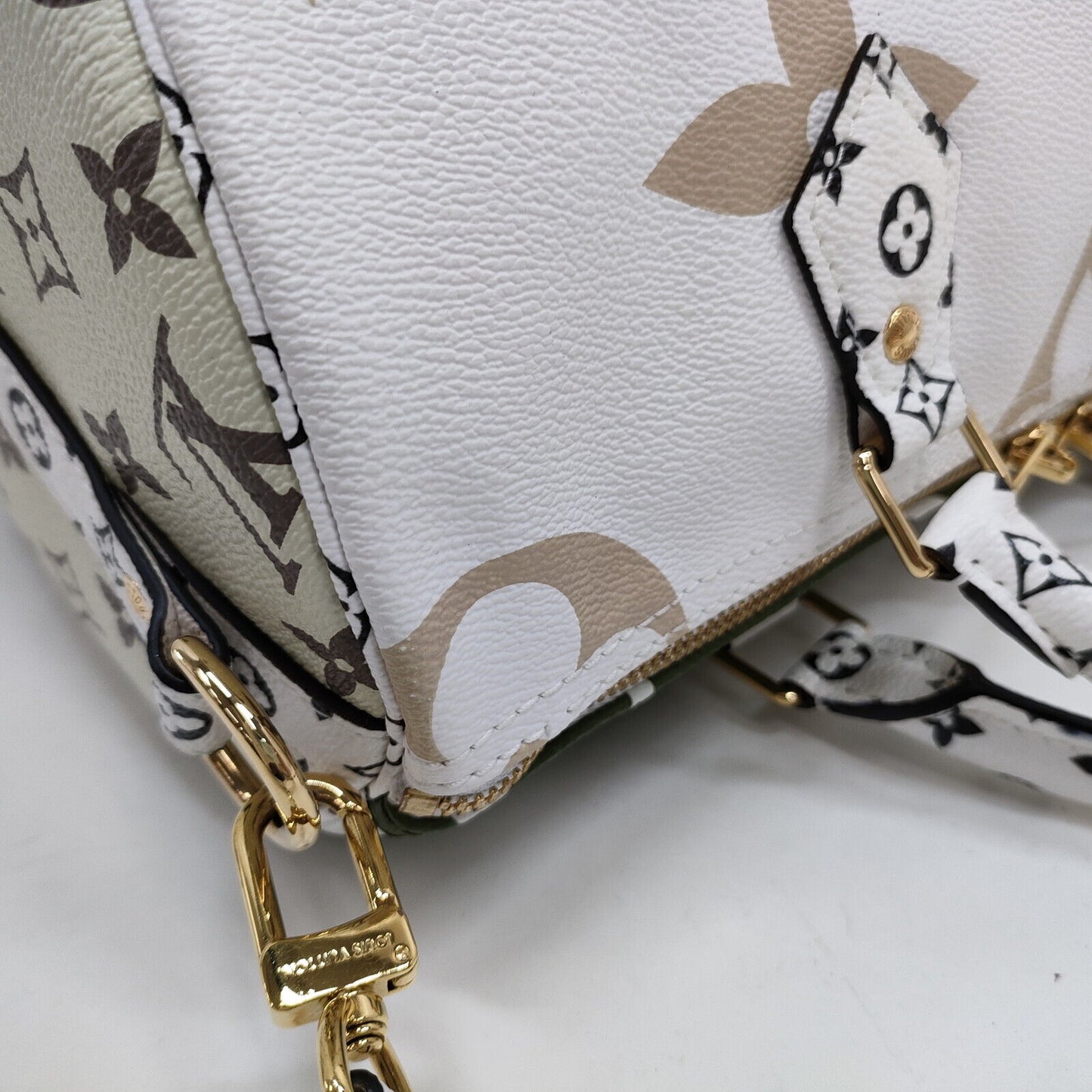 RARE! Louis Vuitton Speedy Bandouliere 30 Giant