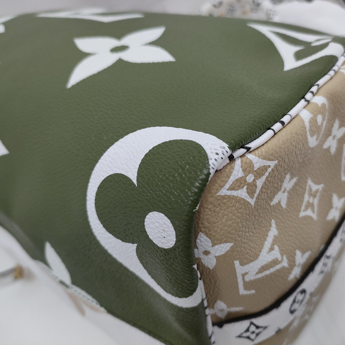 RARE! Louis Vuitton Speedy Bandouliere 30 Giant