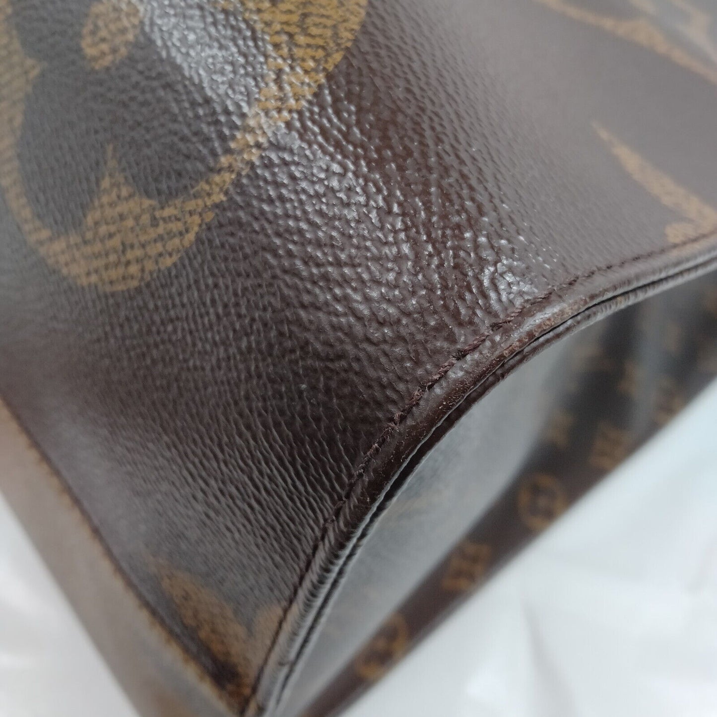 Louis Vuitton On The Go GM