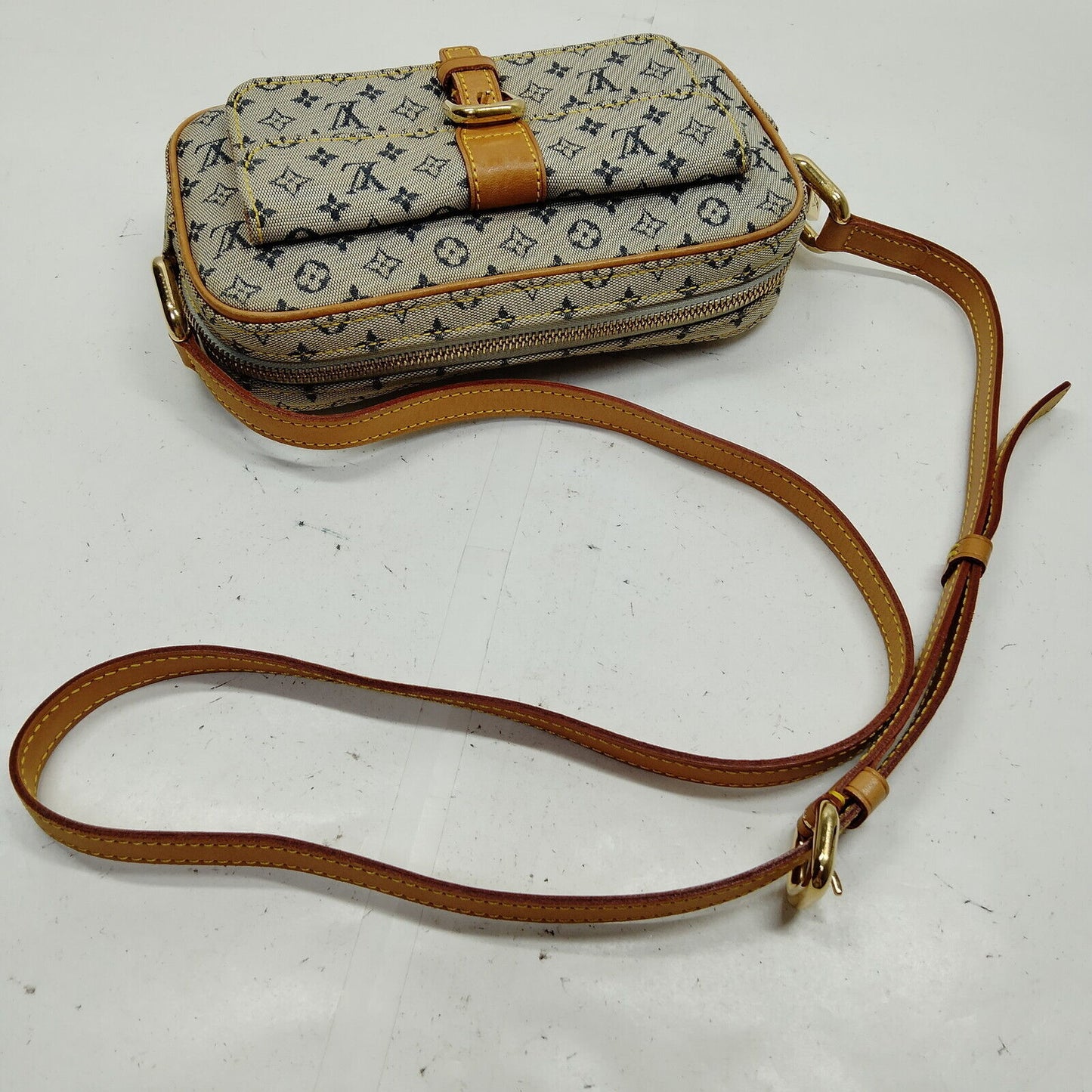 CLEARANCE Louis Vuitton Juliet MM Blue