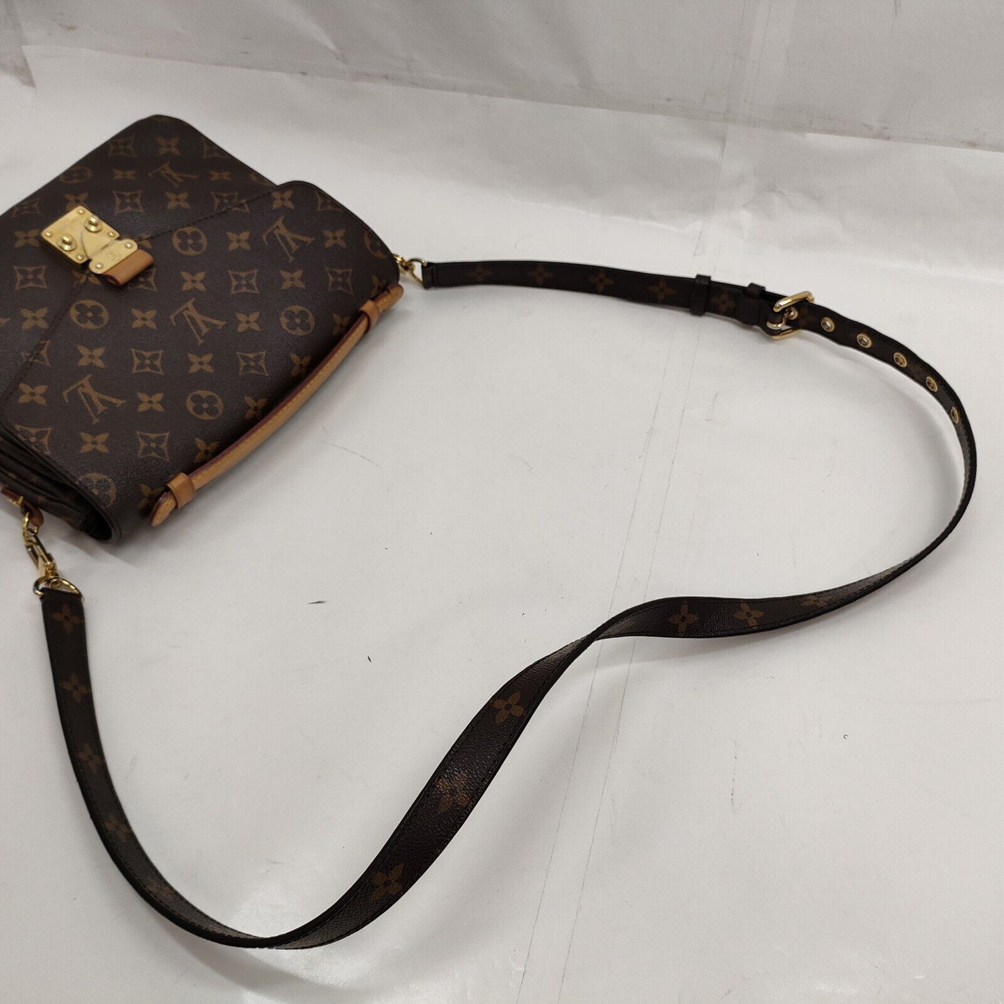 Louis Vuitton Metis Pochette
