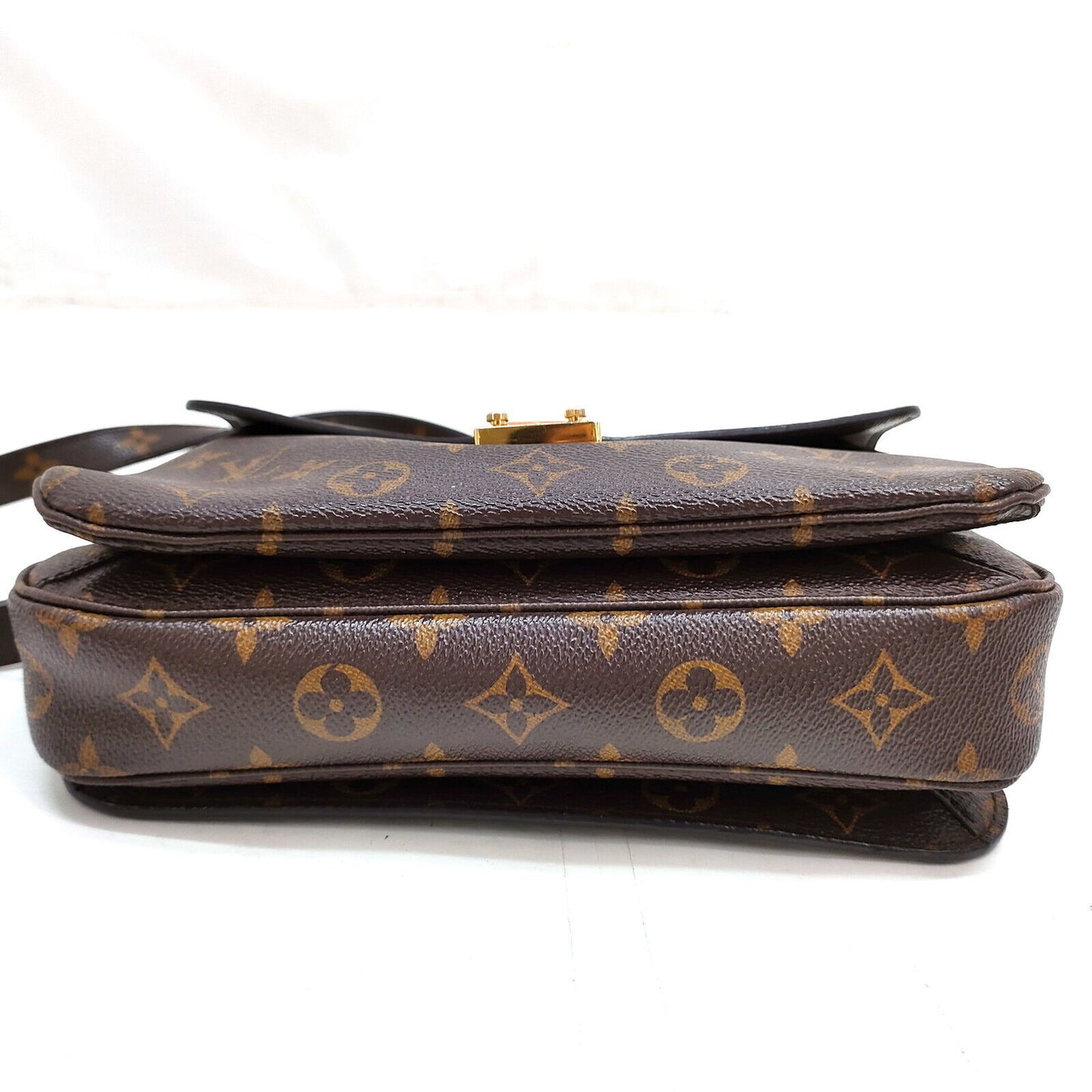 Louis Vuitton Metis Pochette