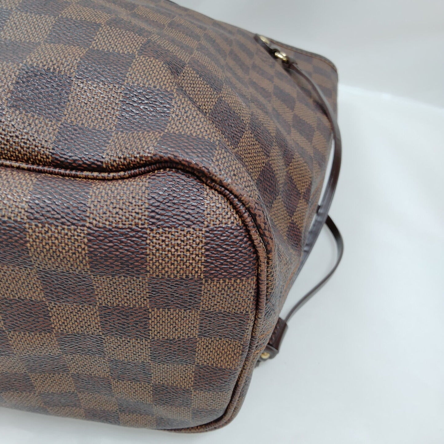 SOLD! Louis Vuitton Damier Ebene Neverfull MM
