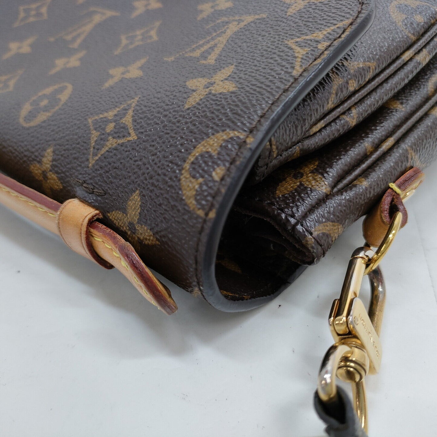 Louis Vuitton Metis Pochette