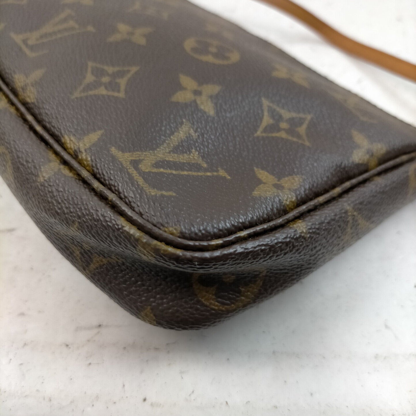 Louis Vuitton Pochette