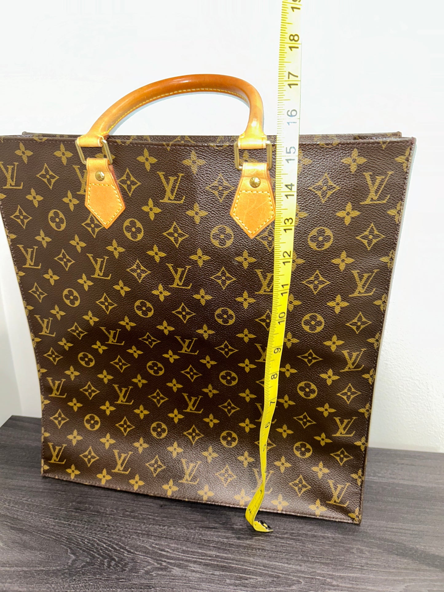 SOLD! Louis Vuitton Monogram Sac Plat