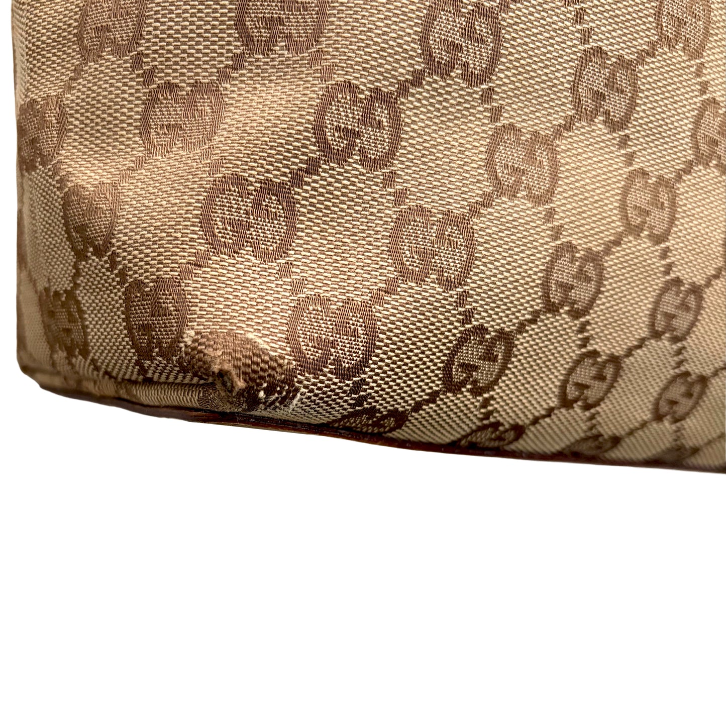 #8207 GUCCI GG Canvas Eclipse Tote