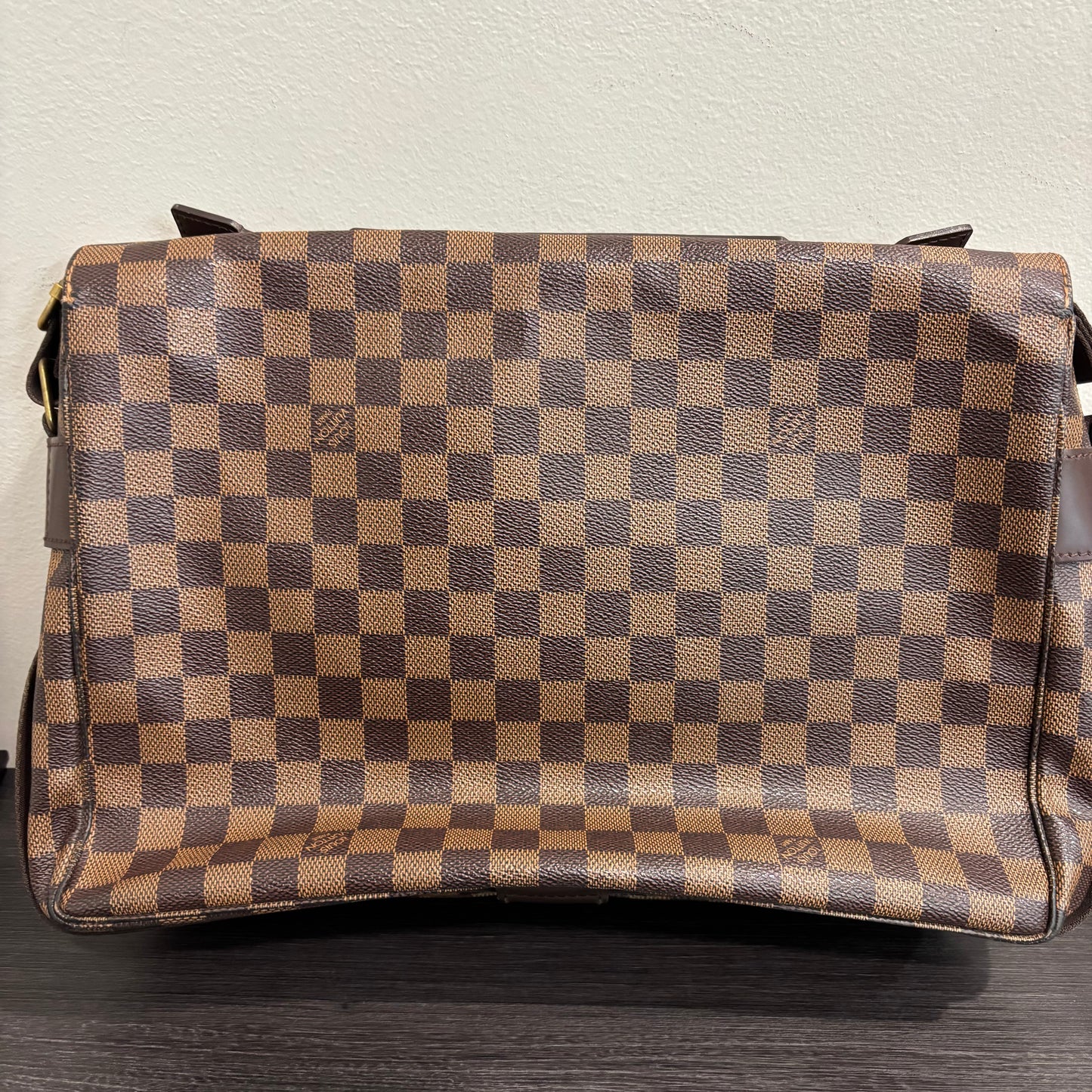 8882 LOUIS VUITTON Damier Broadway Shoulder Bag