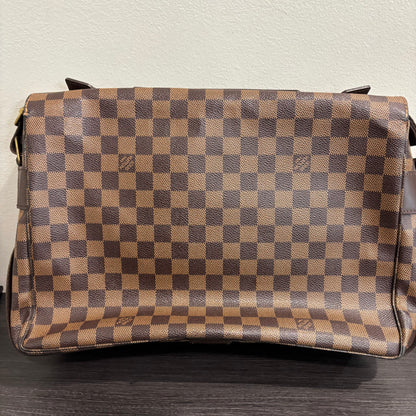 8882 LOUIS VUITTON Damier Broadway Shoulder Bag