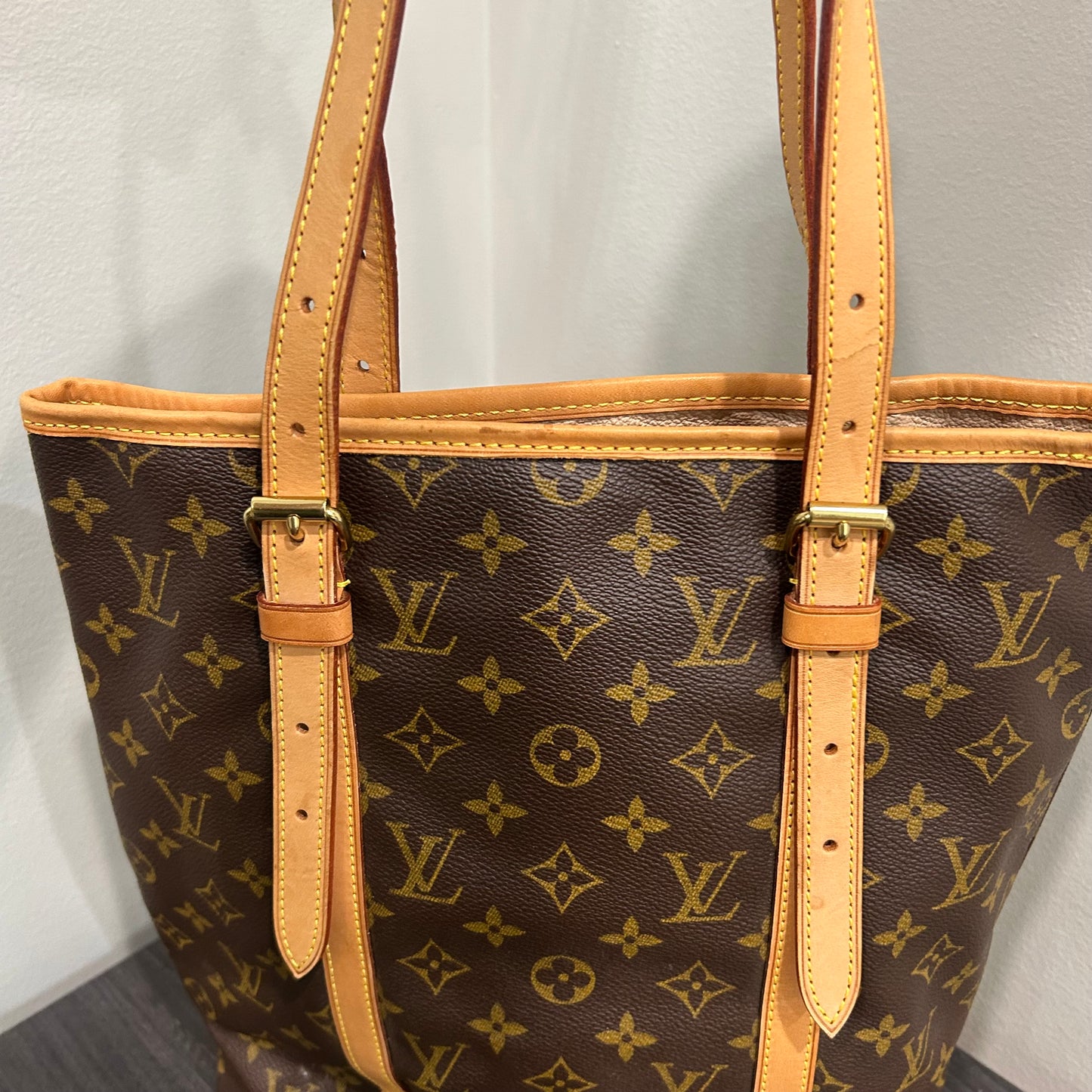 #417 LOUIS VUITTON Bucket GM
