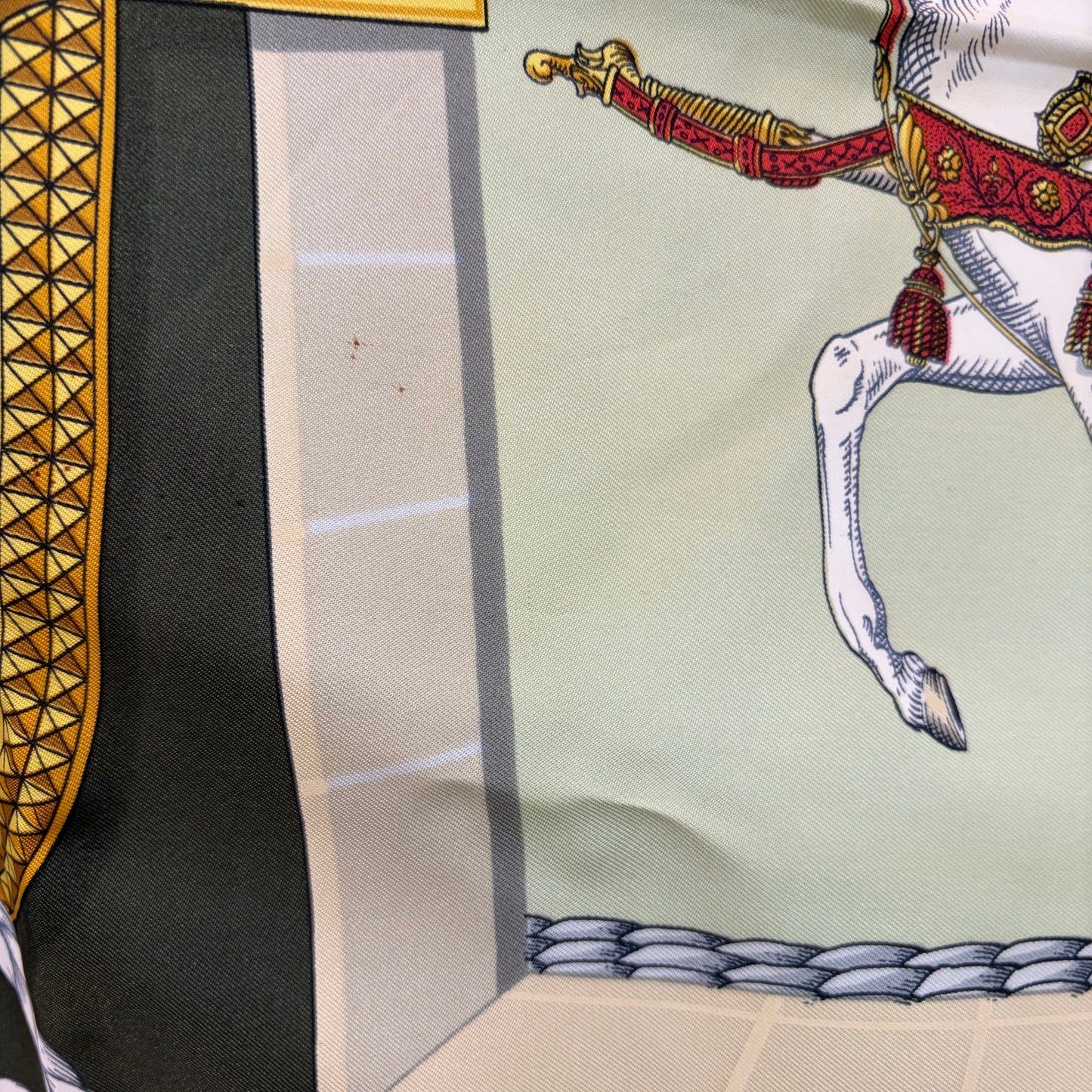 #8232 HERMES 90cm Silk Grand Apparat Scarf