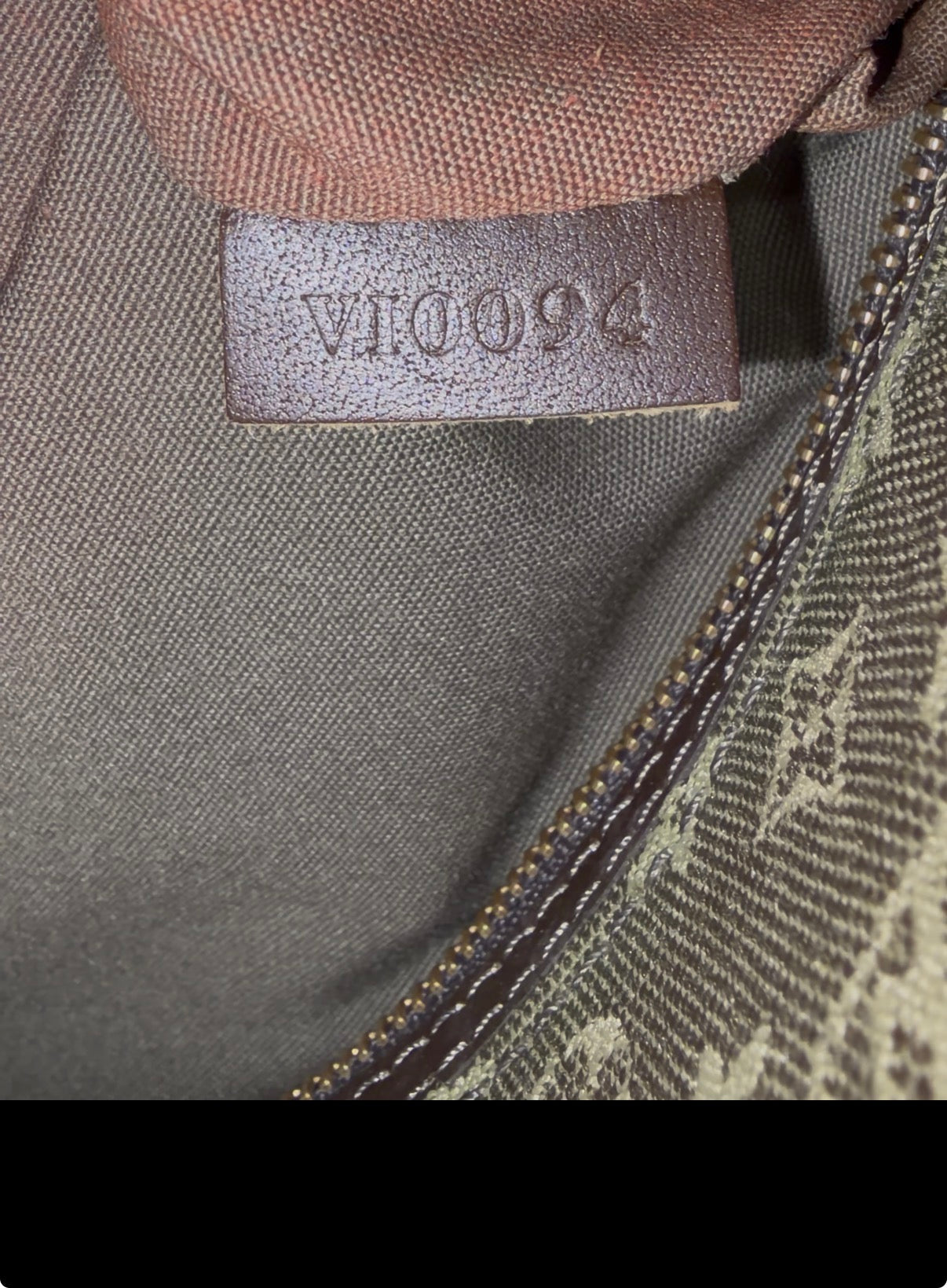 1102 LOUIS VUITTON Green Min Lin Bussas