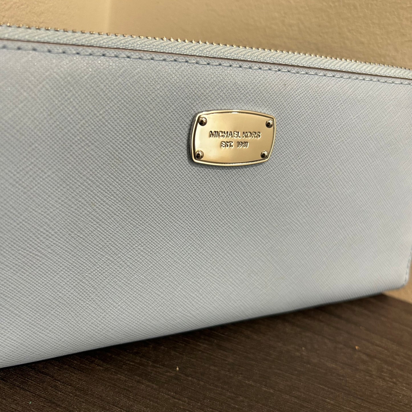 CLEARANCE Michael Kors Zip Wallet