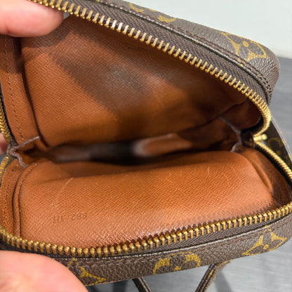 8910 LOUIS VUITTON Monogram Amazone PM Crossbody