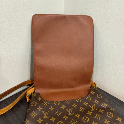 #335 LOUIS VUITTON Musette