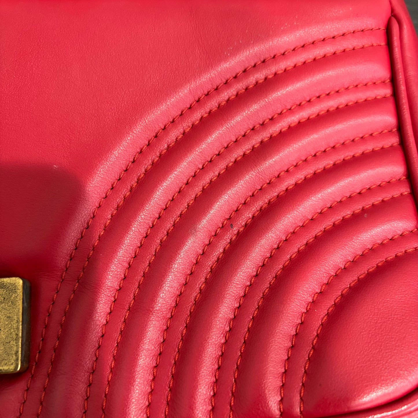 8866 GUCCI Red Small Marmont MSRP $2600