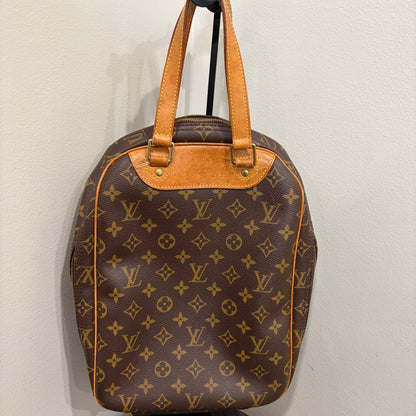 8913 LOUIS VUITTON Monogram Excursion
