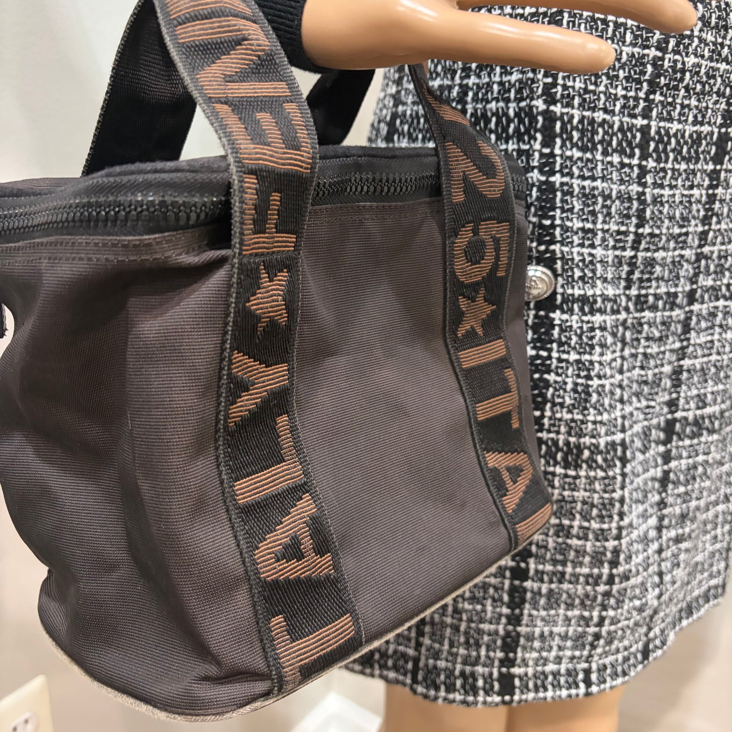 #1101-19 FENDI Handbag