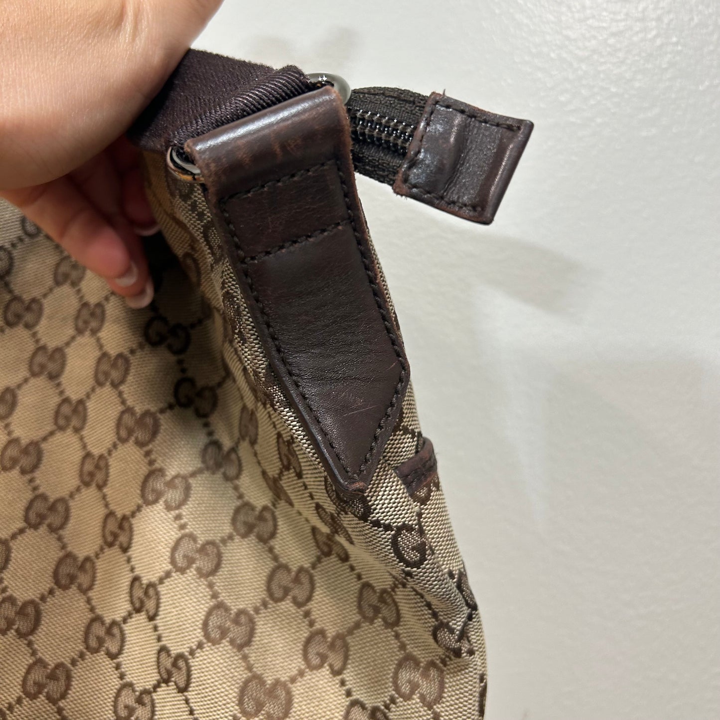 1013 GUCCI Messenger