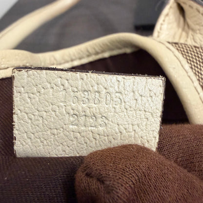 #9112 GUCCI Classic GG Signature Princy Medium