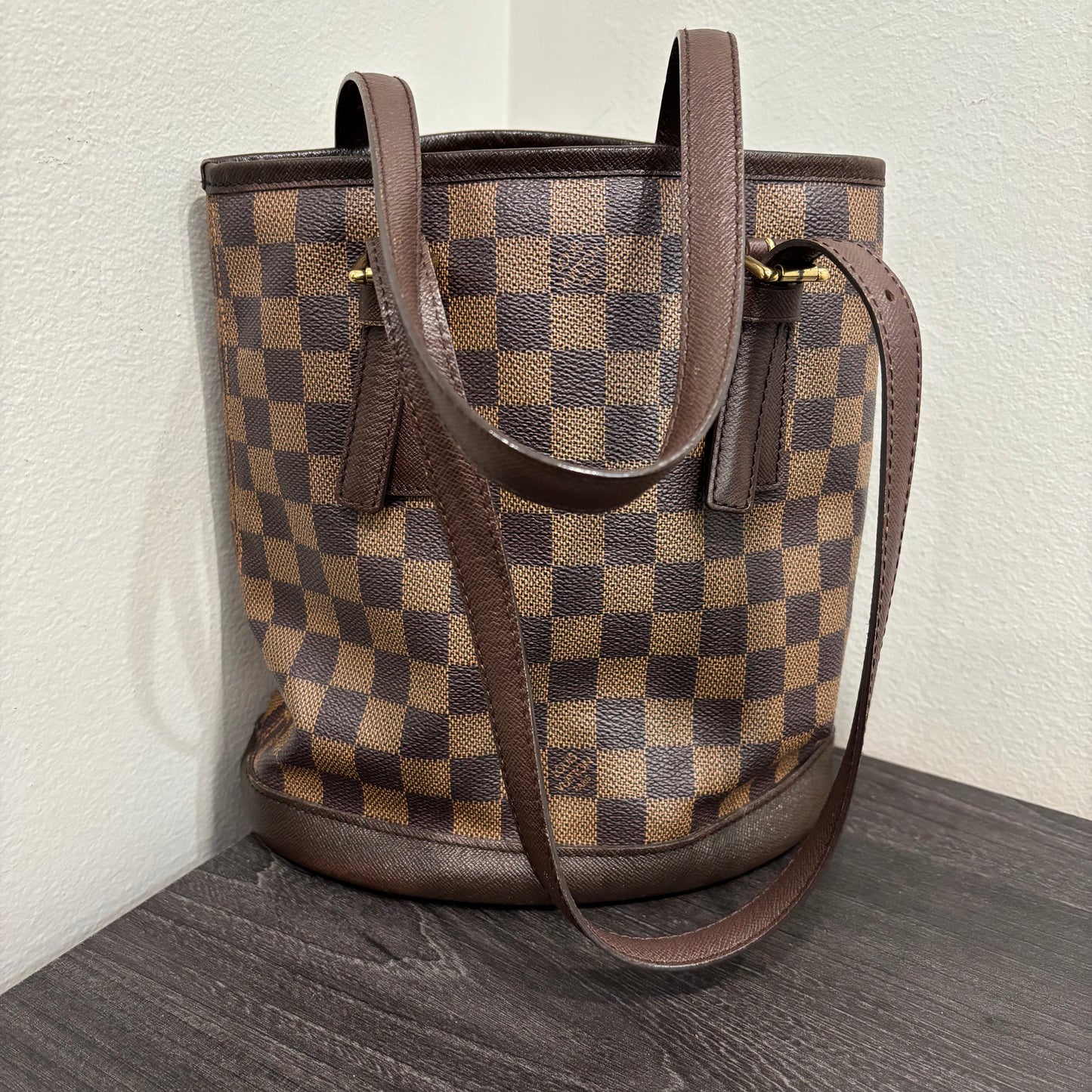 #342 LOUIS VUITTON Damier Bucket PM