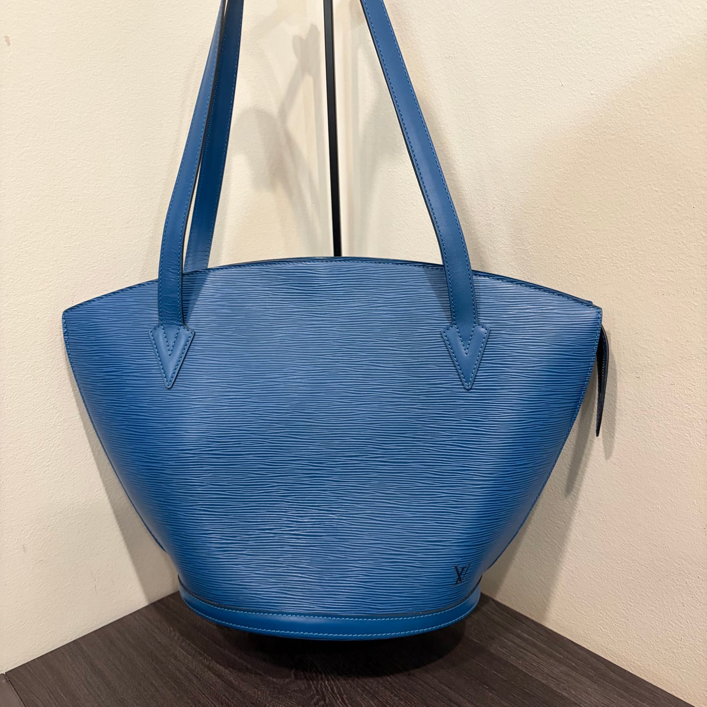 #8248 LOUIS VUITTON Epi Leather St Jacques GM