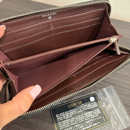 #3236 CHANEL 2018-2019 Black Zip Wallet