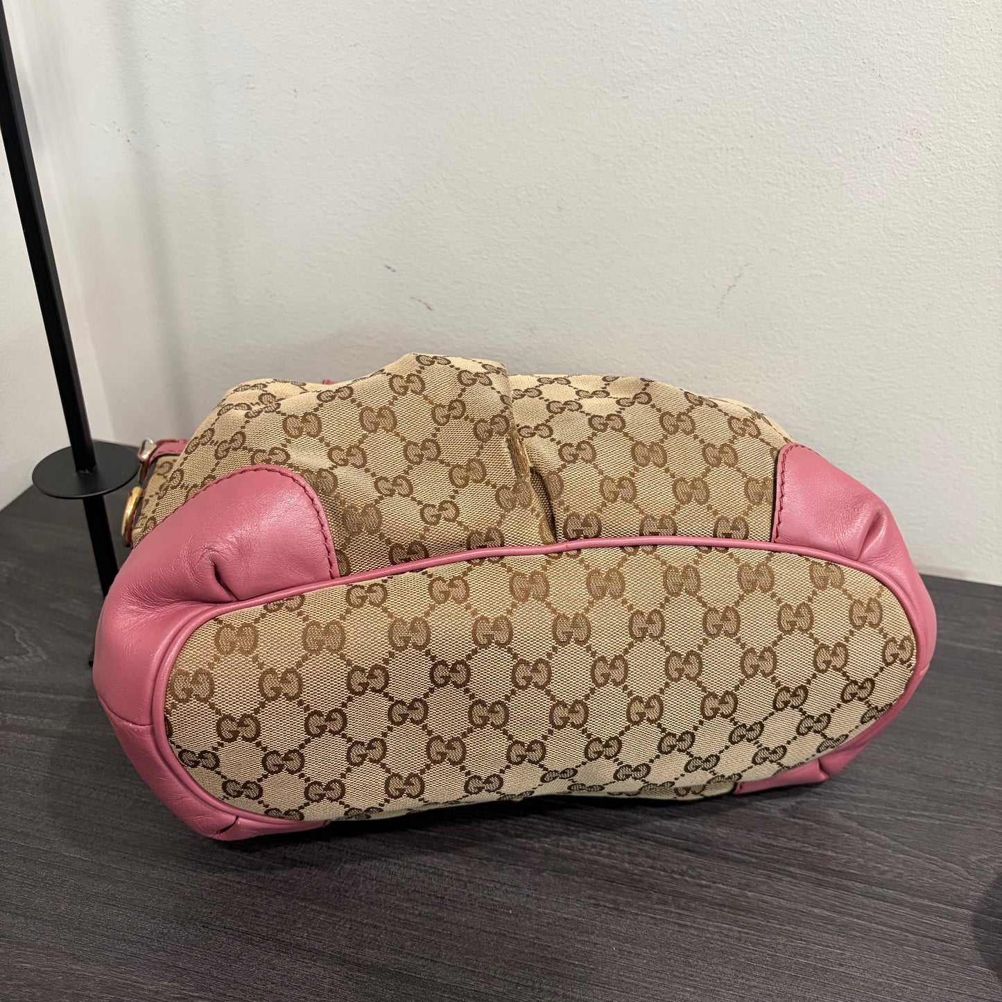 #9108 GUCCI Beige Canvas Sukey Bag