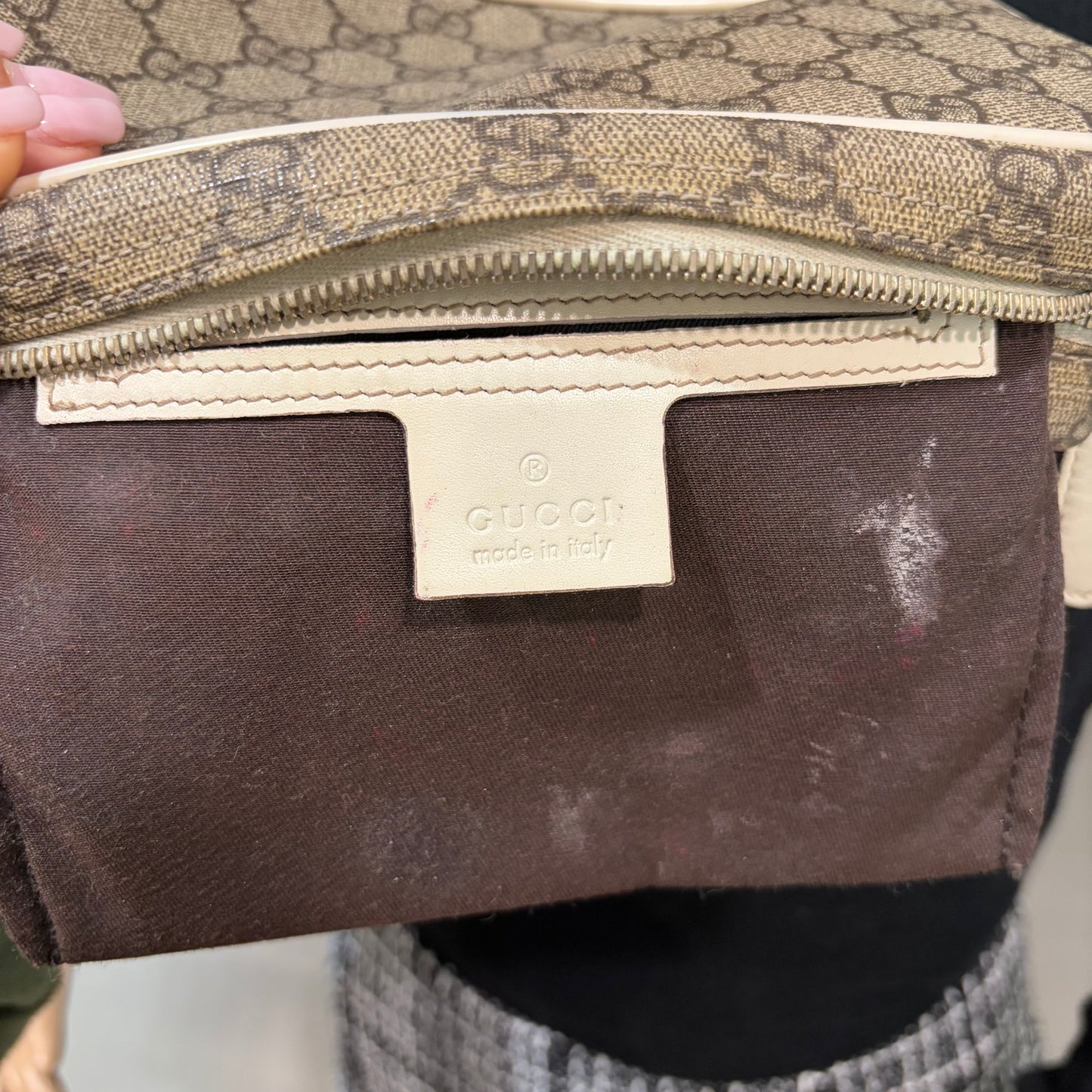 #8203 GUCCI Brown Canvas Crossbody