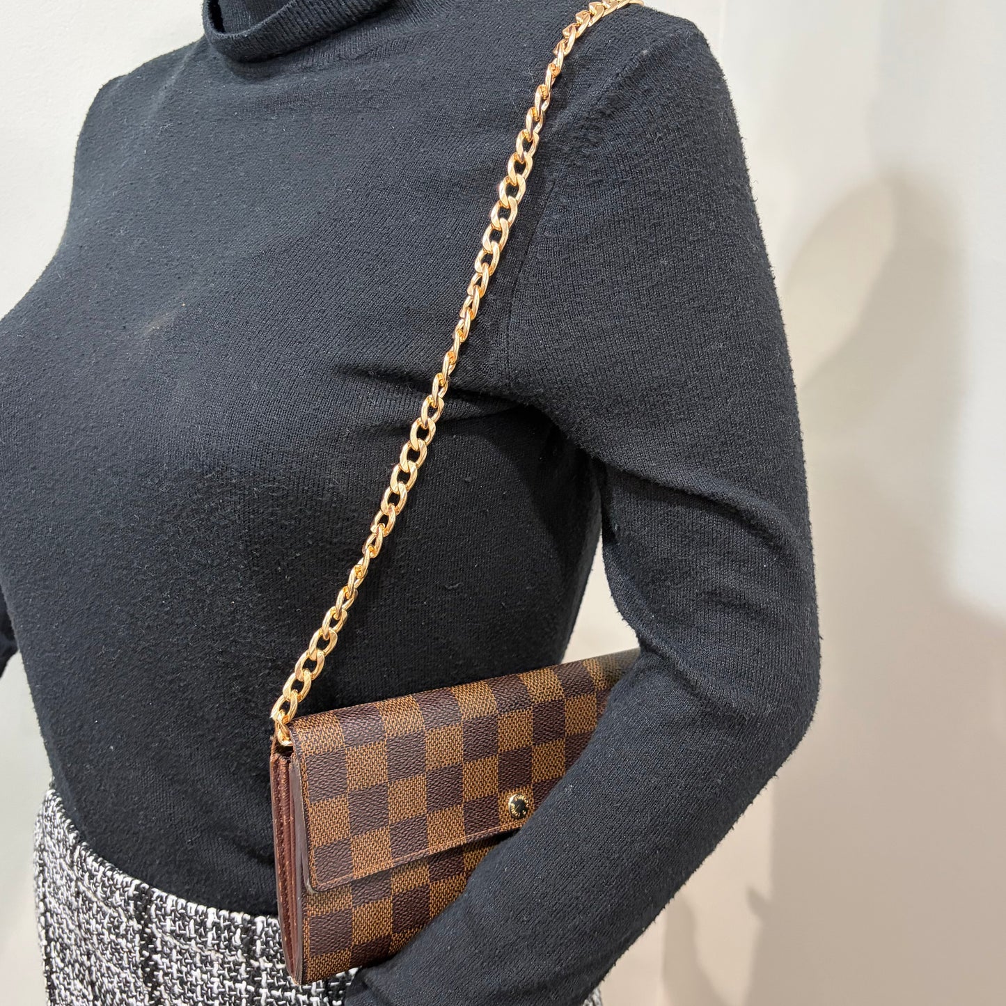 BF-03 LOUIS VUITTON Damier Ebene Wallet