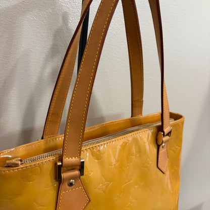 8856 LOUIS VUITTON Yellow Ombre Vernis Houston Tote