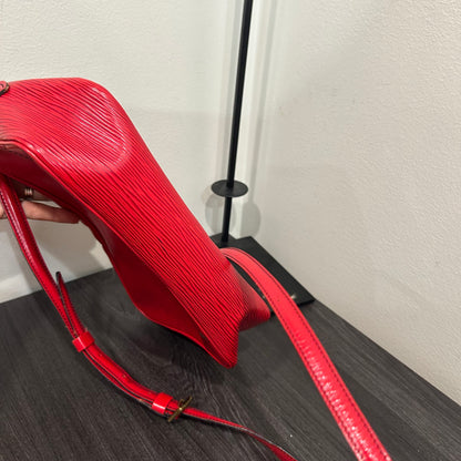 1078 LOUIS VUITTON Epi Trocadero 28
